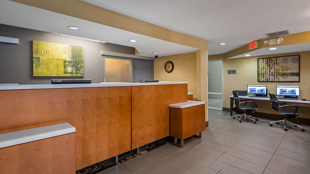 Quality Inn & Suites Southport Ινδιανάπολη Εξωτερικό φωτογραφία