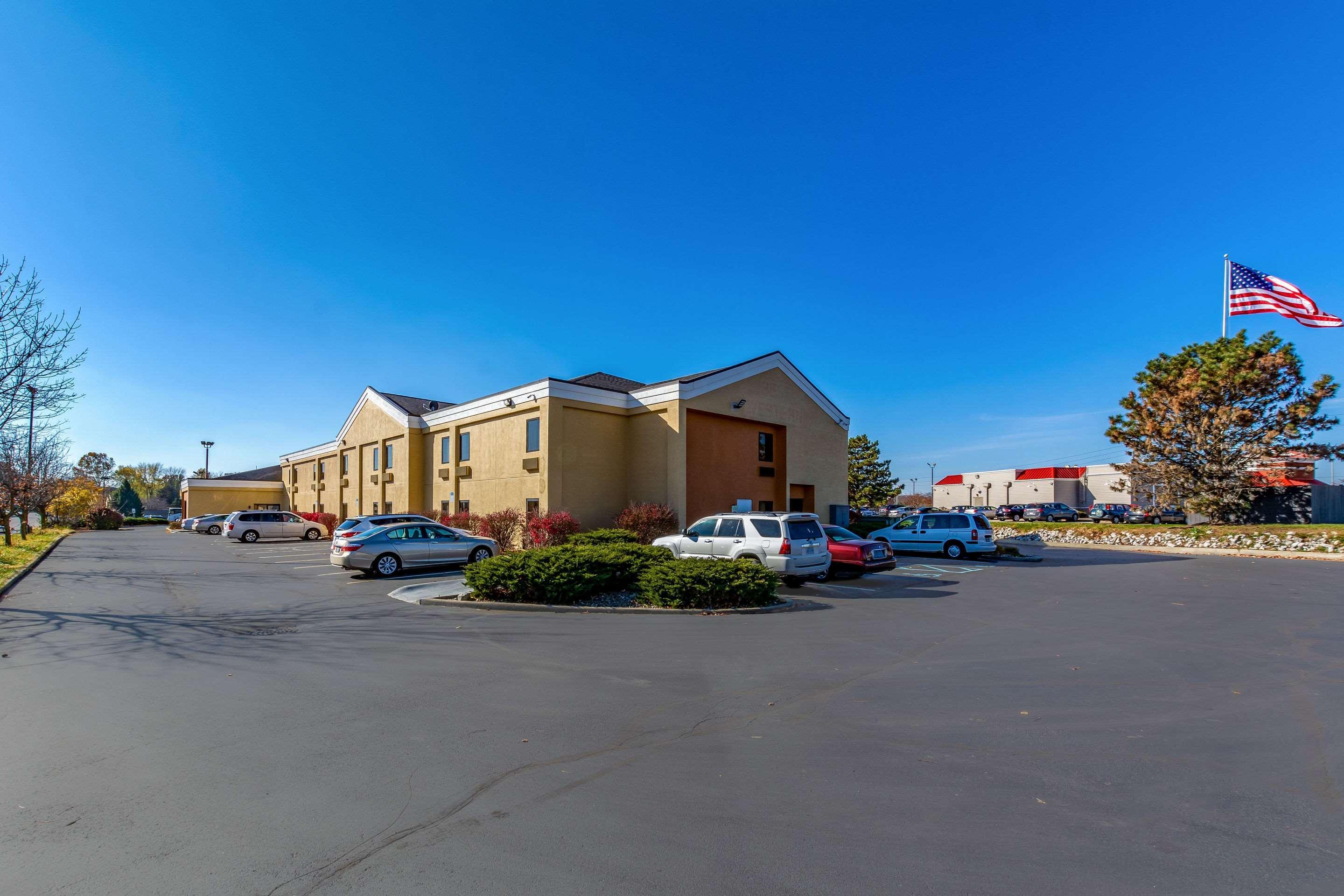 Quality Inn & Suites Southport Ινδιανάπολη Εξωτερικό φωτογραφία